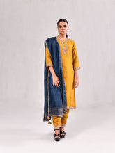 Floral Zardosi Contrust Suit Dupatta Set